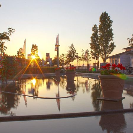 Fewo Mit Meerblick, Gratis Nutzung Vom Ahoi Erlebnisbad Und Sauna In Sellin - Haus Blick Zur See Fewo 06 Goehren  Esterno foto